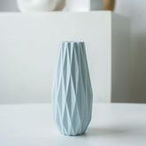 Simple White Ceramic Vase, Modern Home Decoration Porcelain Vase Flower Vase Origami Design, Flower Arrangement Decoration Shooting Props (Blue)