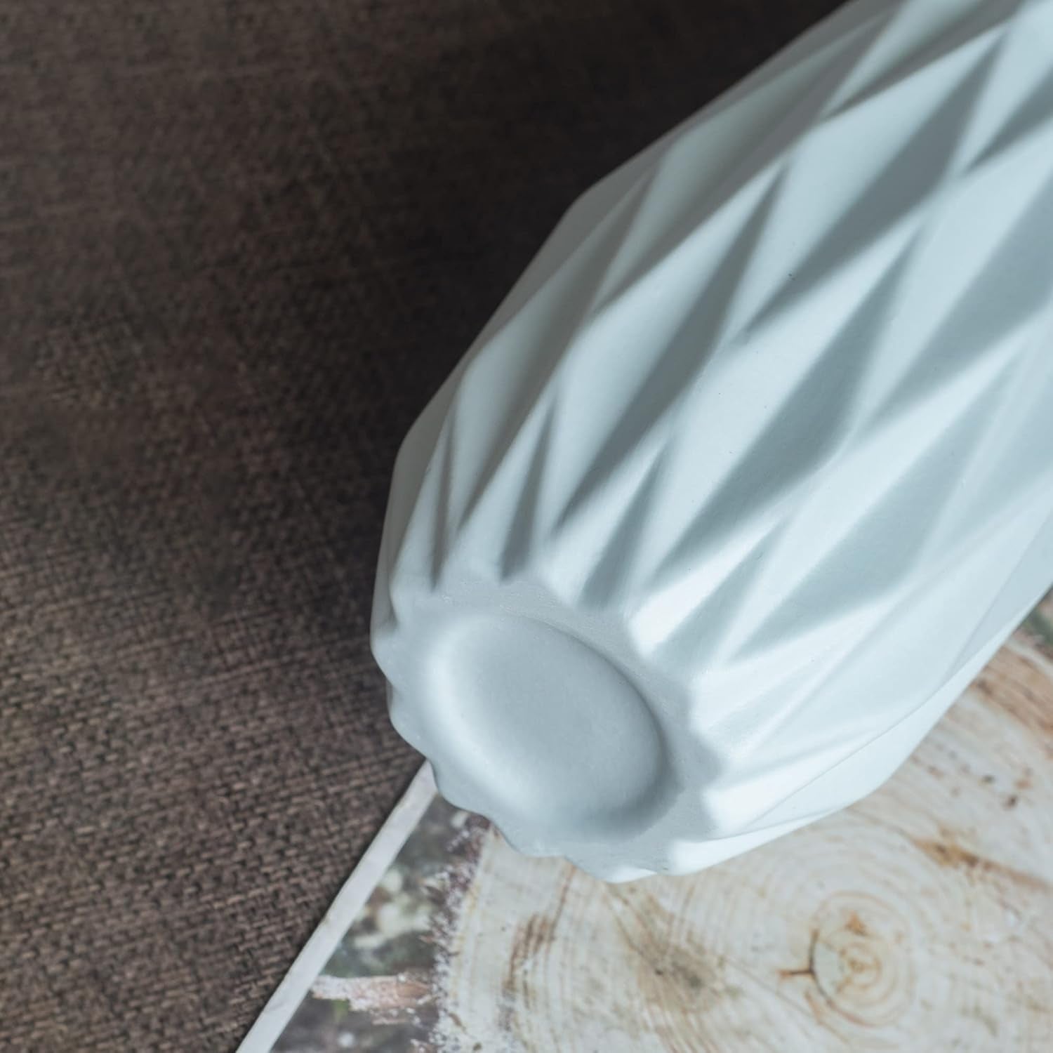 Simple White Ceramic Vase, Modern Home Decoration Porcelain Vase Flower Vase Origami Design, Flower Arrangement Decoration Shooting Props (Blue)