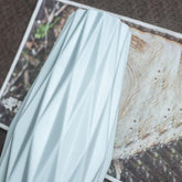 Simple White Ceramic Vase, Modern Home Decoration Porcelain Vase Flower Vase Origami Design, Flower Arrangement Decoration Shooting Props (Blue)