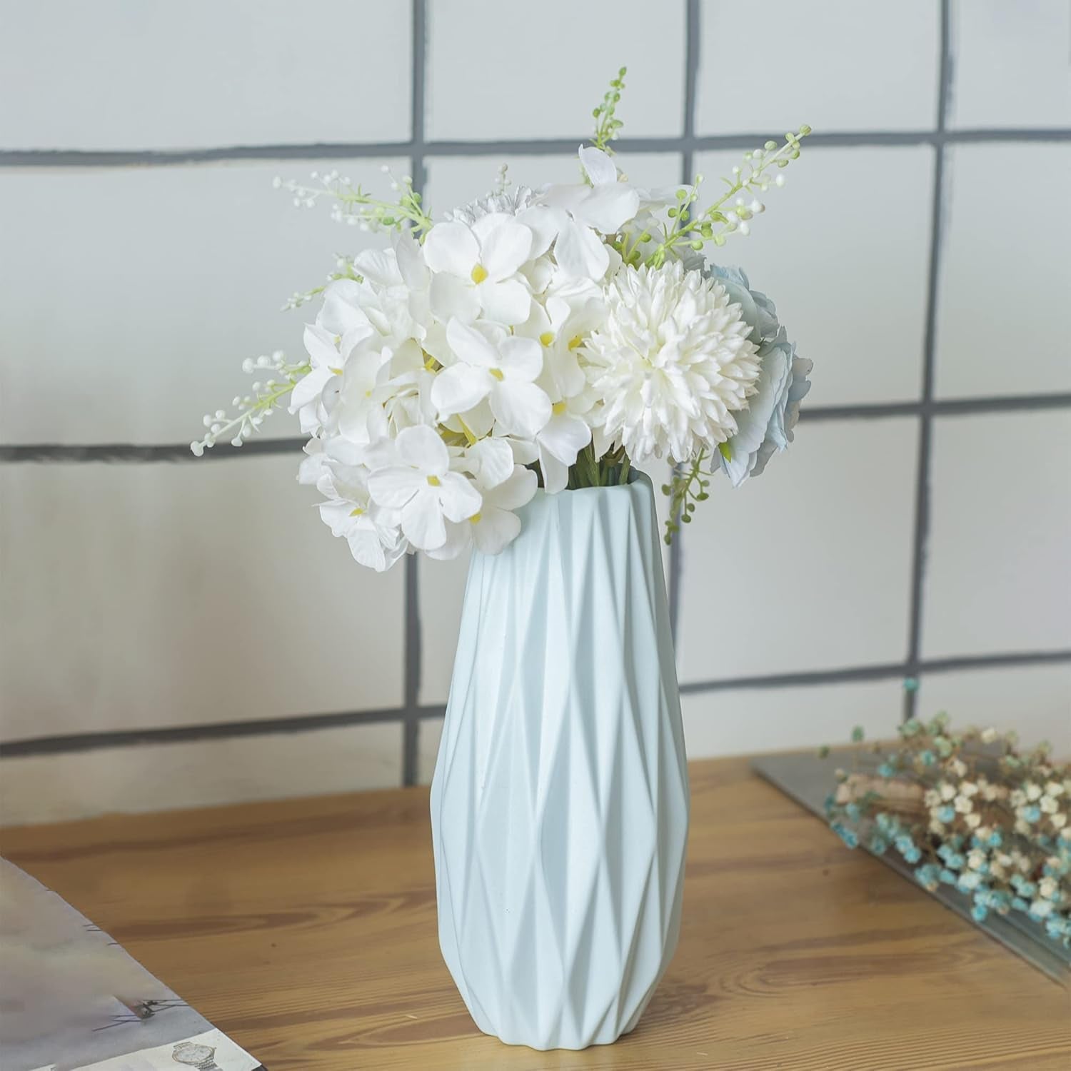 Simple White Ceramic Vase, Modern Home Decoration Porcelain Vase Flower Vase Origami Design, Flower Arrangement Decoration Shooting Props (Blue)
