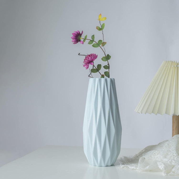Simple White Ceramic Vase, Modern Home Decoration Porcelain Vase Flower Vase Origami Design, Flower Arrangement Decoration Shooting Props (Blue)