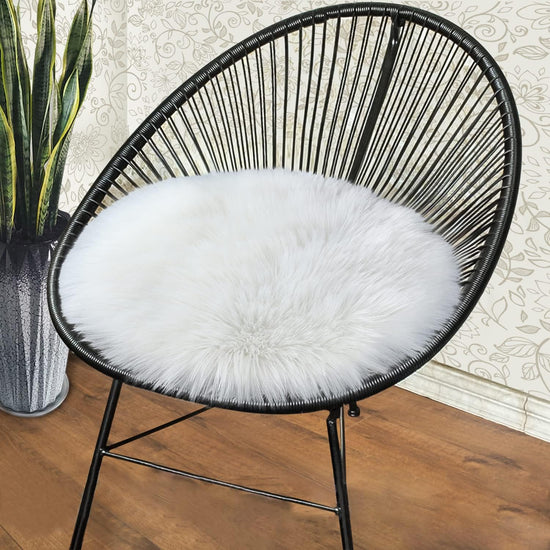 Premium Soft round Faux Fur Sheepskin Seat Cushion Chair Cover Plush Area Rugs for Bedroom, 14 X 14Inch, White